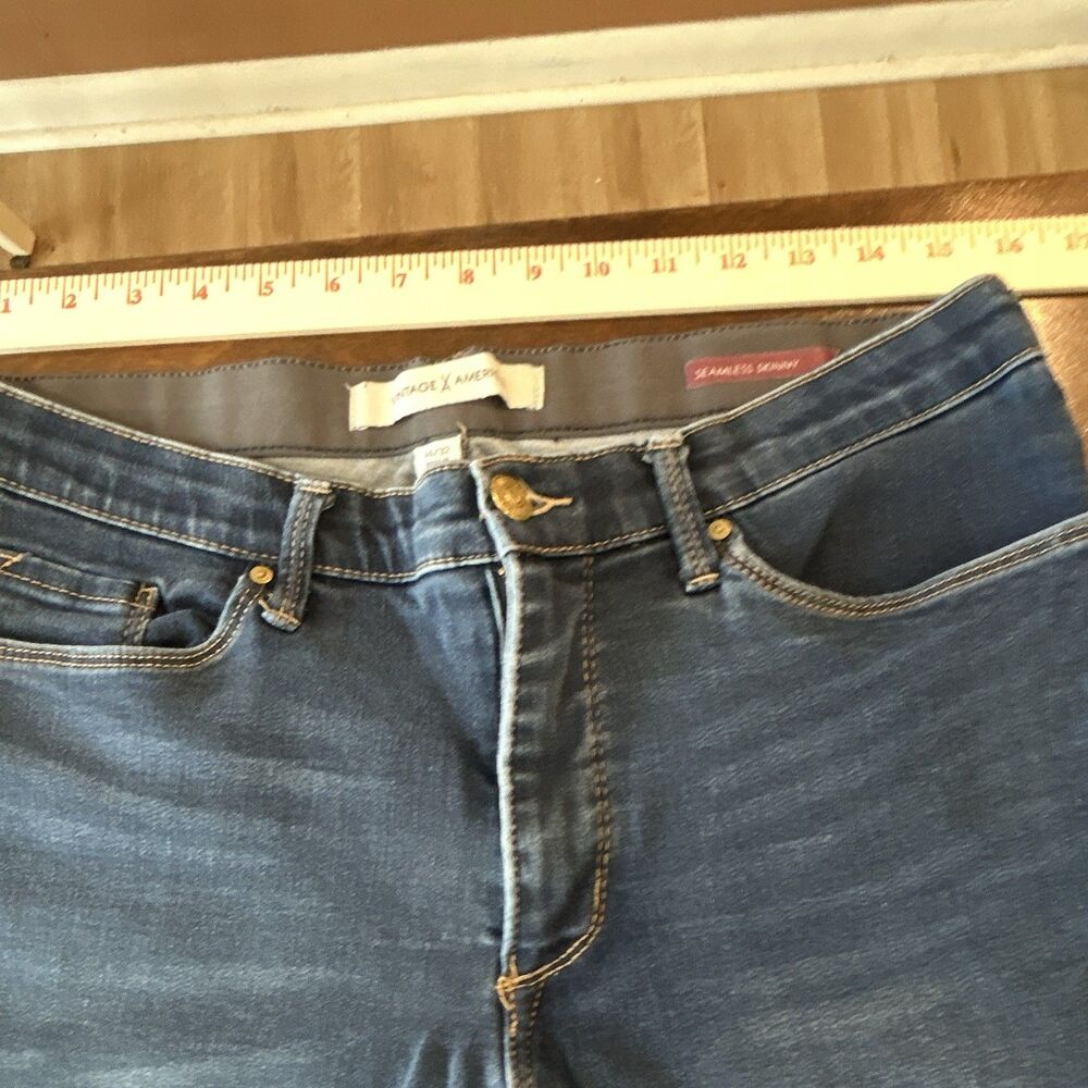 Vintage American Women's Skinny JeansBlue Mid Rise 5-Pocket MedWash Denim 14/32 - Picture 2 of 16